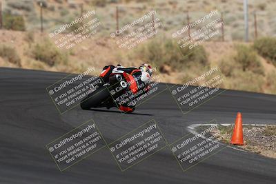 media/Apr-19-2025-AHRMA (Sat) [[3d98ca3309]]/Race/Group 8/Turn 4/